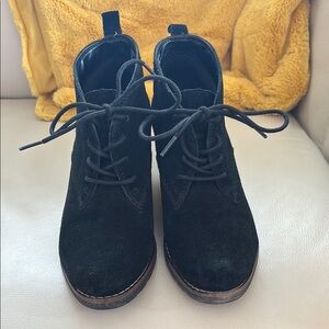 Black Suede Ankle Boots - White Mountain Size 9